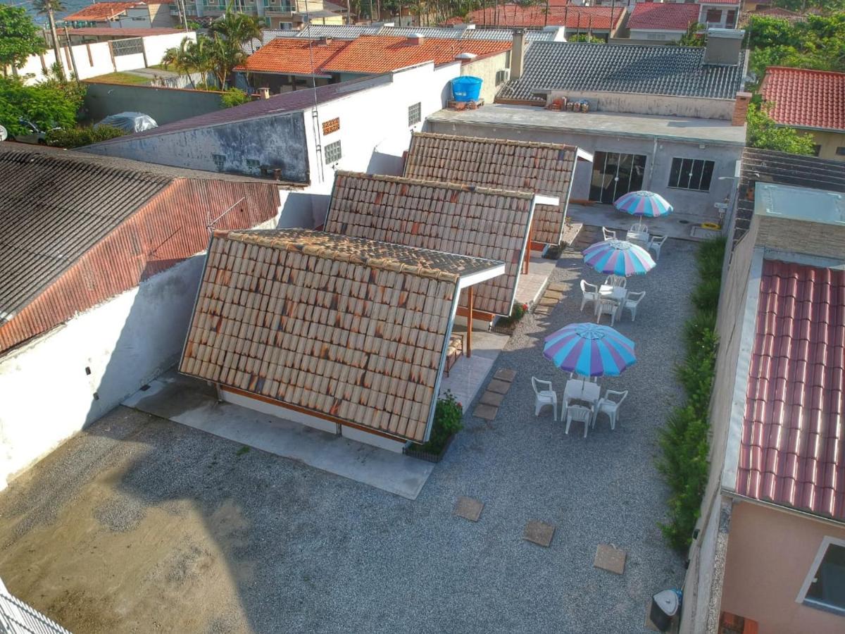 Residencial Chales Riviera Matinhos Εξωτερικό φωτογραφία